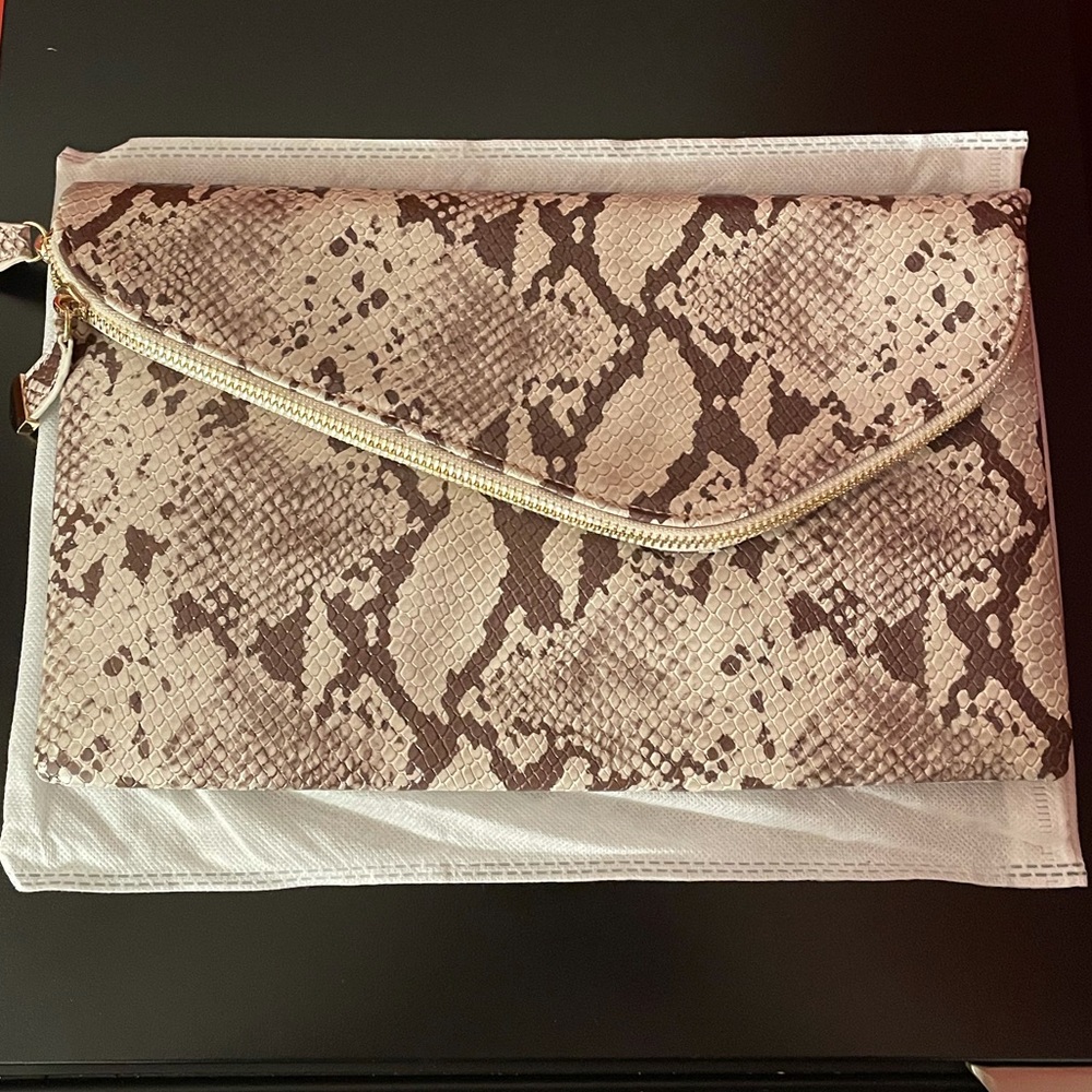 Urban Expressions Stella Crossbody/Clutch